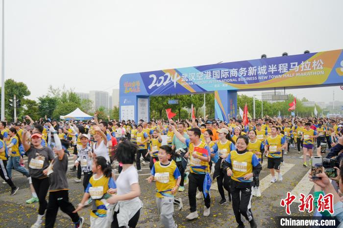 五千跑者齐聚木兰故里黄