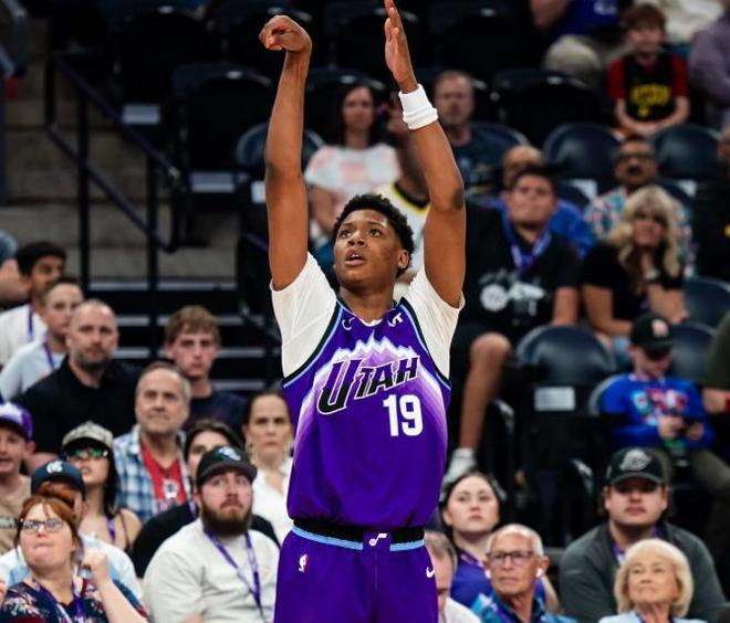 约基奇准三双率掘金大胜爵士 爵士摆烂遭掘金横