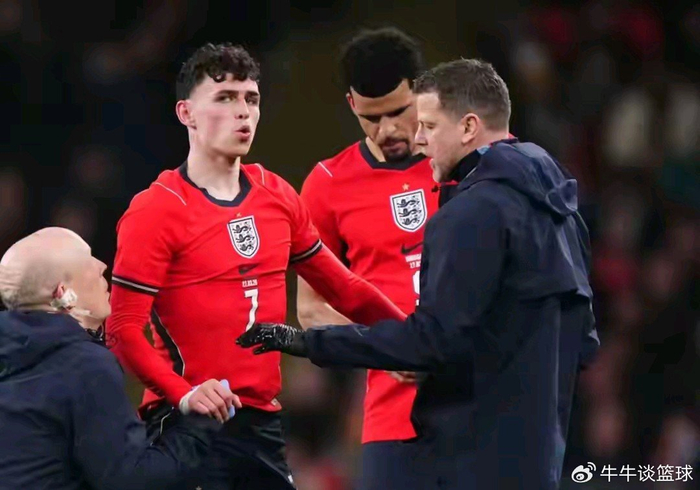 英格兰对阵乌拉圭友谊赛平局暴露国家队战术短